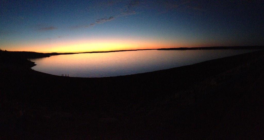 MegVaily's tweet photo. Beautiful end to a beautiful day! #KSsunset #LFK #KSWX #ClintonStatePark http://t.co/5UpGMfb739