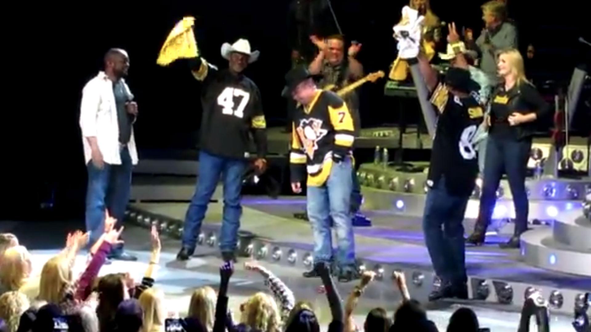 Today s randomness: Mike Tomlin and Steelers legends sing Happy Birthday to Garth Brooks.  