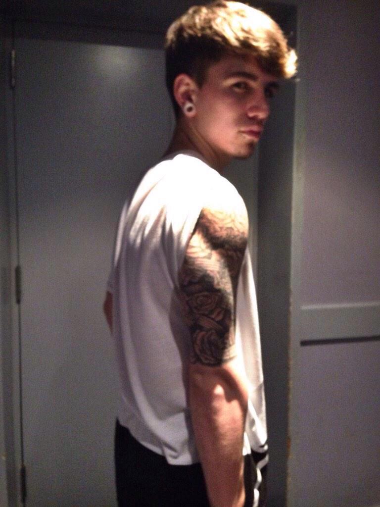 _JakeSimss's tweet image. 😂