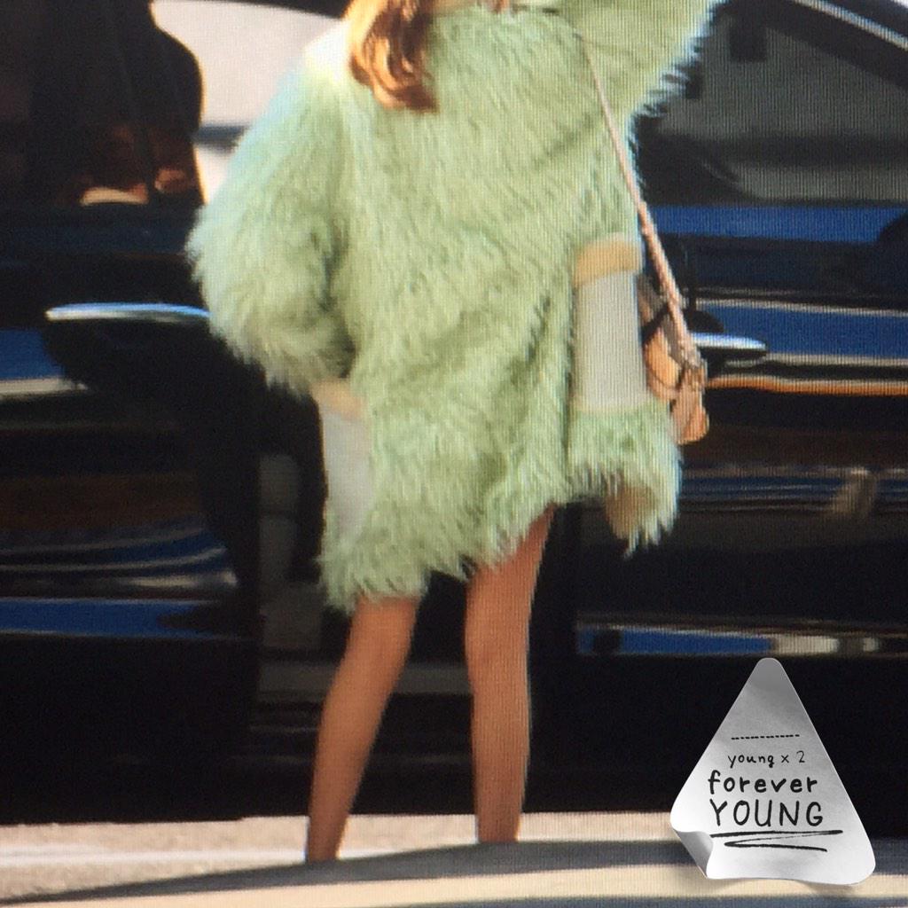  [PIC][09-02-2015]SooYoung khởi hành đi NY để tham dự "COACH 2015 FW New York Fashion Week" vào sáng nay B9XUpESCUAAsbyQ