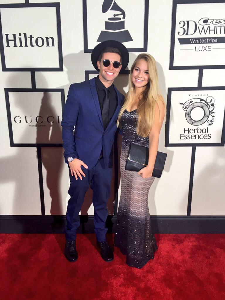 TheQMemphis's tweet photo. S/O to Q fave @jakemiller on his dapper @TheGRAMMYs look tonight! #BlueSuitCrew #GrammysRedCarpet http://t.co/TJfxzVnjD0