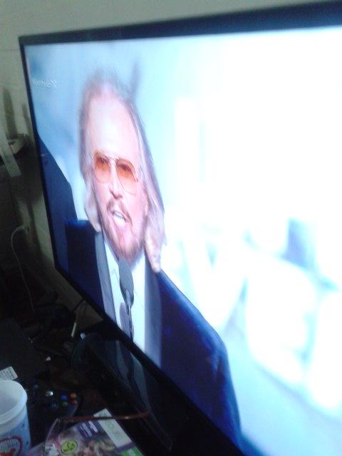MariaArcosM's tweet photo. #GrammysEnTNT o siiii Bee Gees 4ever!!!! http://t.co/AgnZjAH0pS
