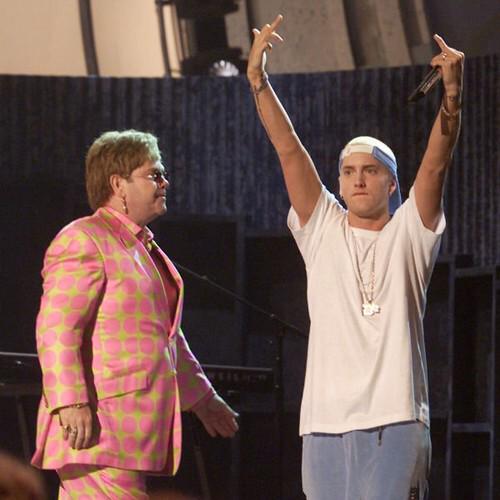 Eminem_Lyrics__'s tweet photo. Throwback to one of the greatest performances at the Grammy's. #Stan http://t.co/Me1rZy7dmy