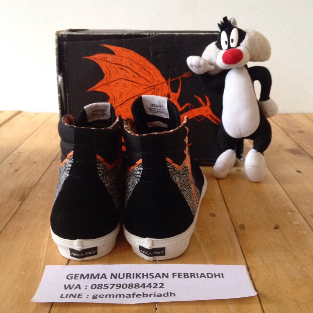 Vans Sk8-Hi Neckface
8.5us BNIB

<a href="/wovensupply/">ig : wovensupply</a> <a href="/WALK_SHOES/">IG : @WALKINGSHOES</a> <a href="/DNA_Storeid/">DNASTOREINDONESIA</a> @DhansStore @SickBirdsco <a href="/S_Sneakers/">Say sneakers</a>