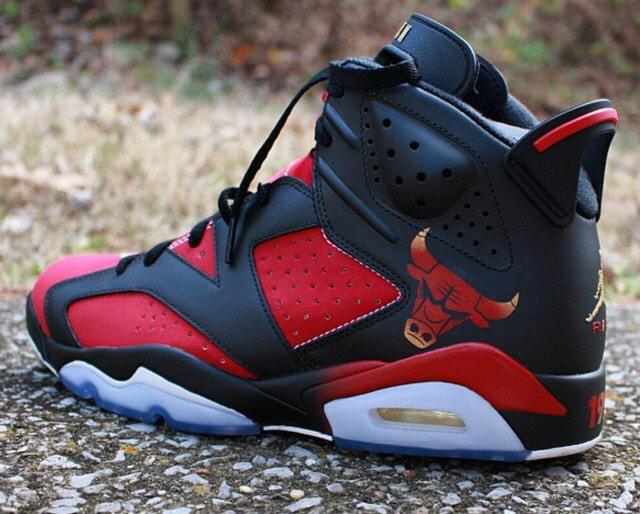SneakerPics23's tweet photo. Bulls Custom 6's http://t.co/0p5GTEEooT