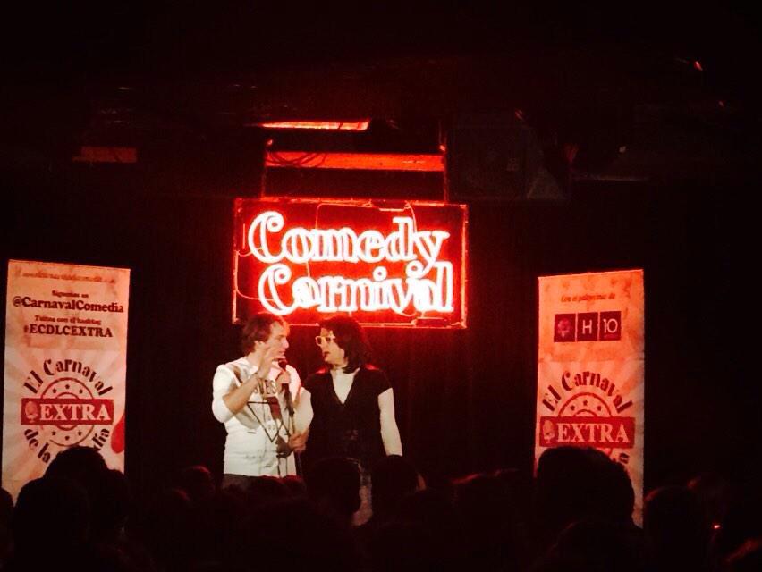 Ismael_Beiro's tweet photo. Gracias @carnavalcomedia @Toni_Cano_ y al público que eligió #ECDLCEXTRA por esta maravillosa noche en Londres. 👏👏👏👏 http://t.co/SSXKSZsxWN