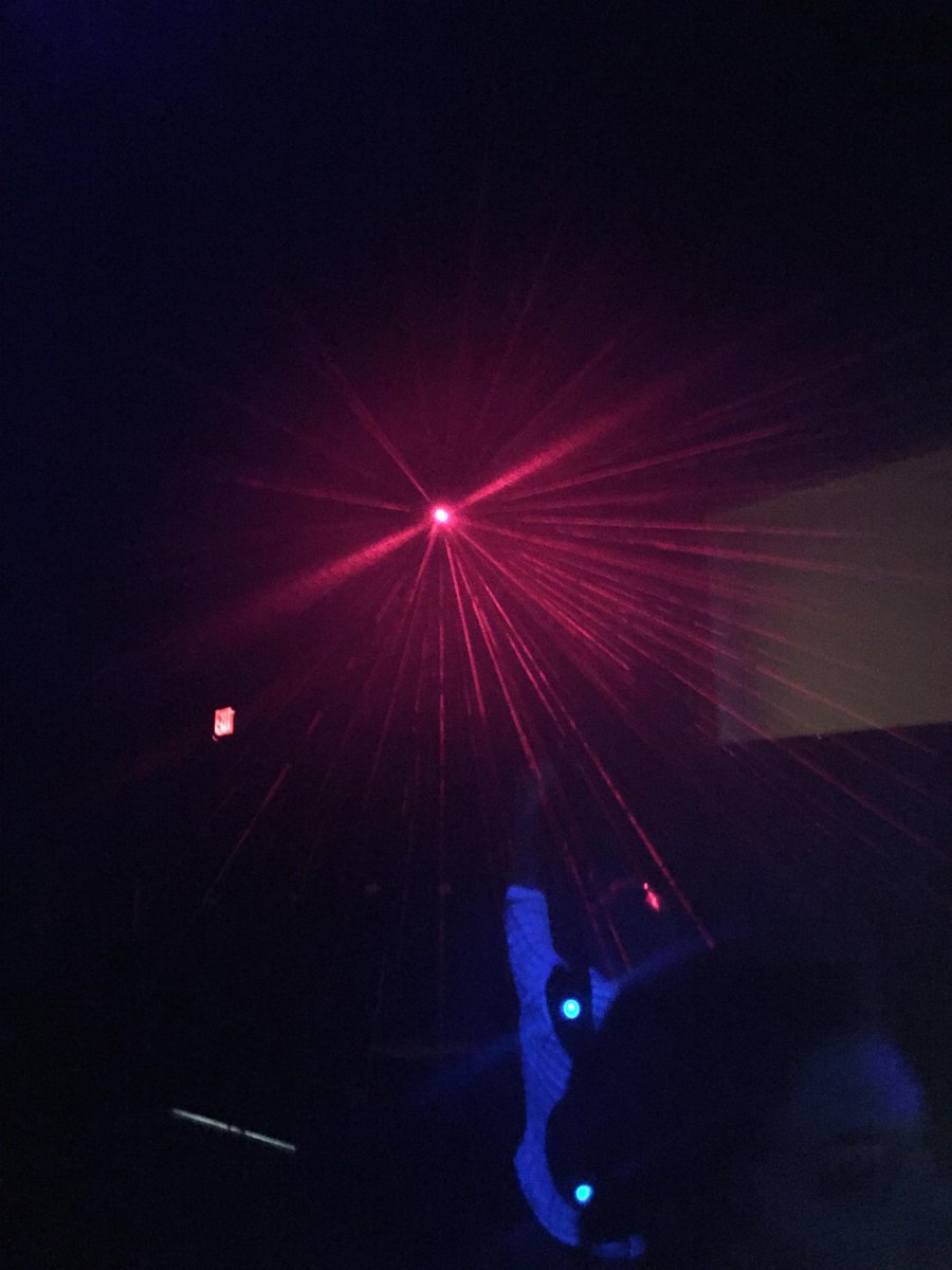 FunAtTheWeb's tweet image. Nothing like looking down the barrel of a laser blast. Don't give up! Keep dodging, keep shooting!