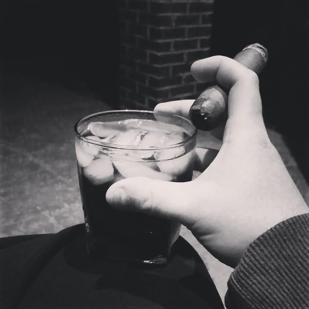 Perfect night for a bourbon and cigar...