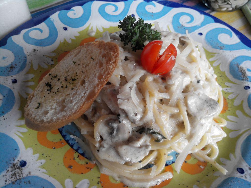 SPAGHETTY DI POLO nya bikiin nagiihh...bener2 rasanya lidahq kayak dipolo (bahasa jawa) ahaha thanx <a href="/AmoreJogja/">Amore Eats & Drinks</a>