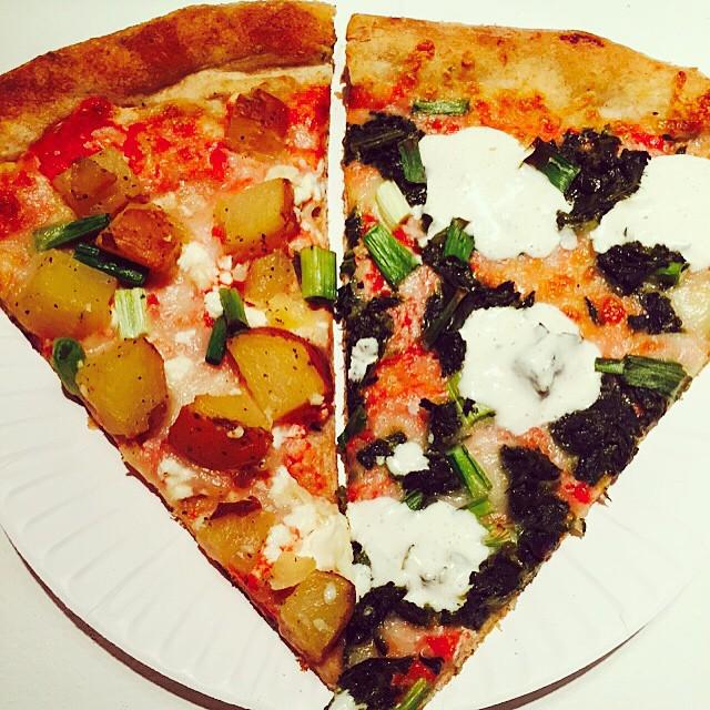 pizzasomm's tweet photo. zia's pizza and valdeorras. #pizza #pizzaporn #sandiego #readmypost http://t.co/7qt4OW72pj http://t.co/L2EtlZPAXU