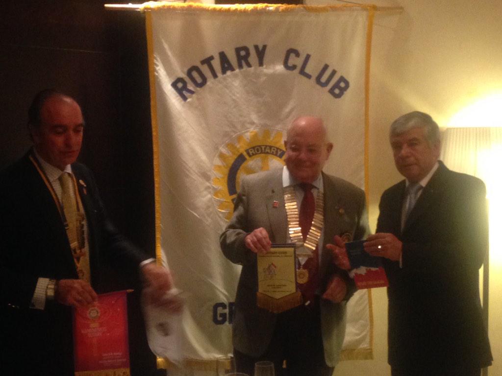 Firma del Hermanamiento Rotary Club Granada España y Rotary Club Pamplona Fundadora de Ciudades Colombia.