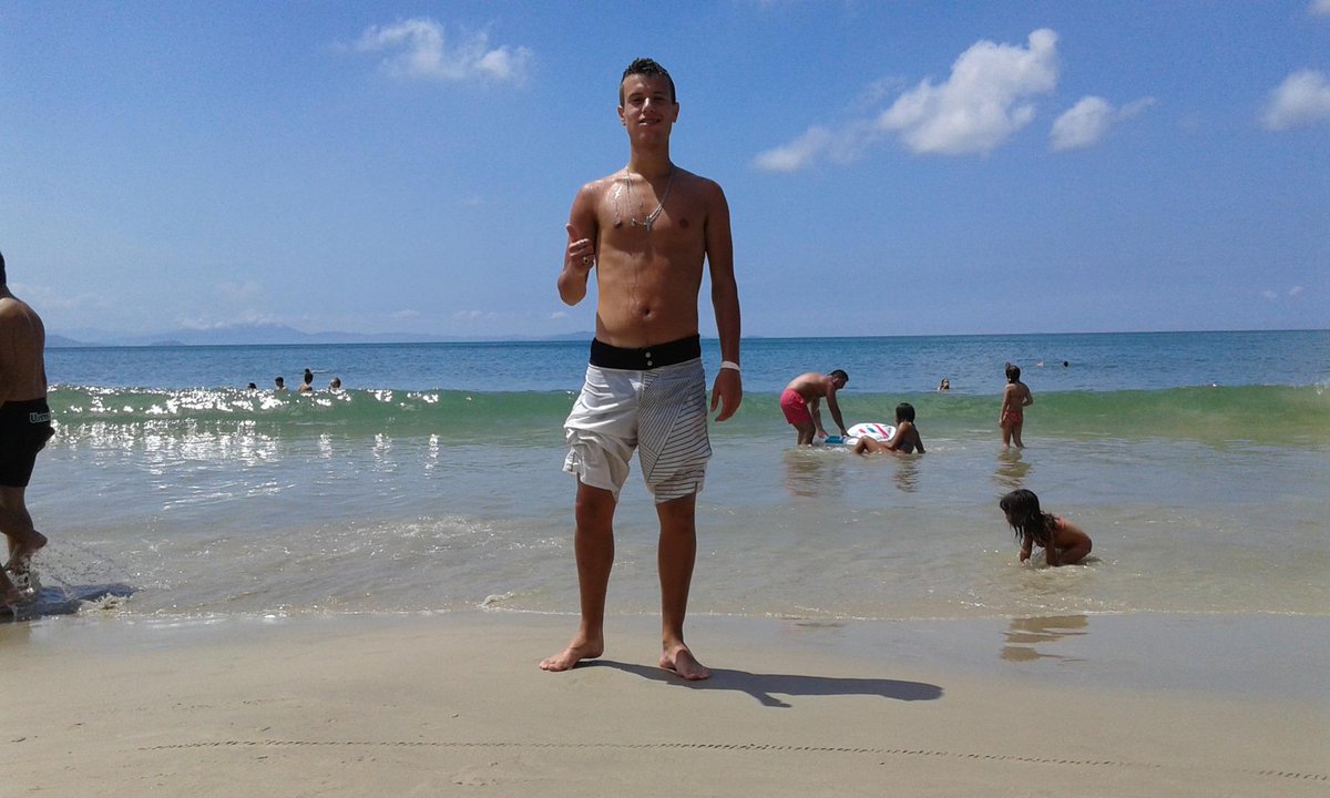 Lakombii's tweet photo. #Floripaa http://t.co/BBbtwc8mbM