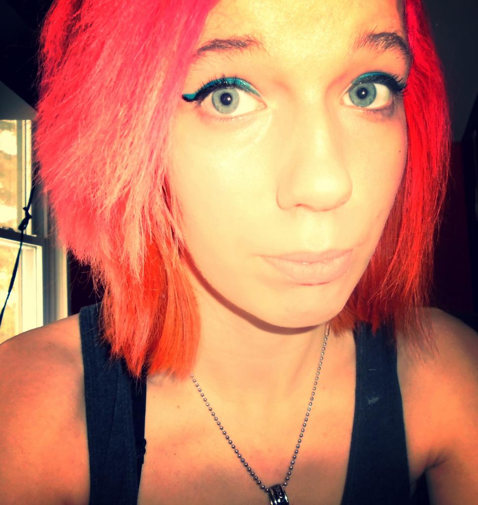 NeonHairProbs's tweet photo. @splathaircolor http://t.co/Xvq8ulmEXL