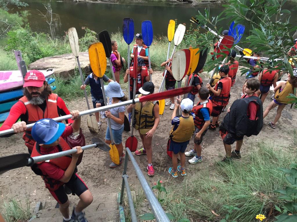 SJSyr6's tweet photo. Who knew there was so much #teamwork involved with kayaking! #friends #persistence #joeyscamp @SJSyr5 http://t.co/eKktqUQnS0