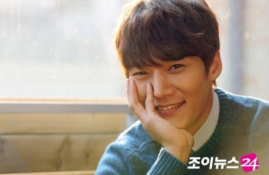 Happy Birthday Choi Jin Hyuk Oppa! Long life and good health always! 