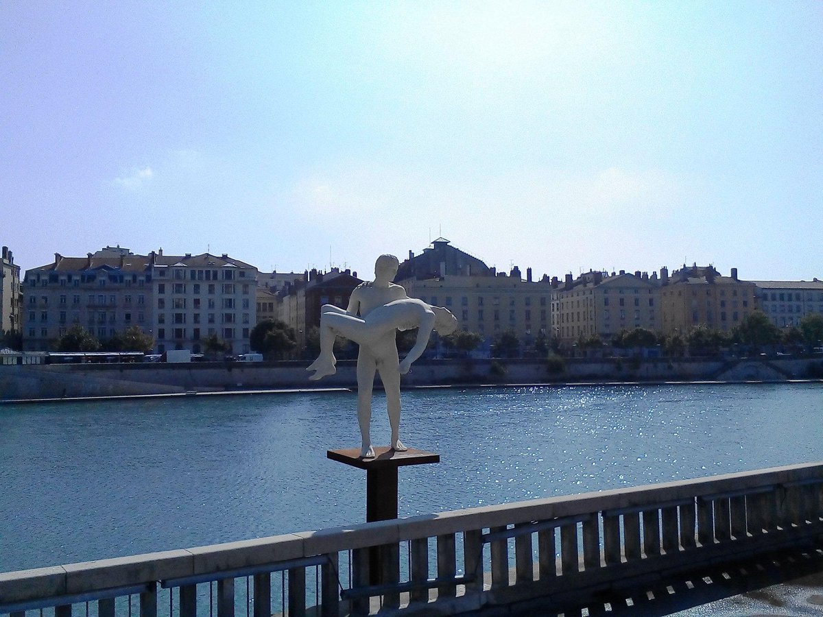 Nikaiagency's tweet photo. Nikaiers!#Nuevodestino #Lyon gran ciudad para aprender #francés #Newdestination #Lyon beautiful city to learn #french http://t.co/xzA0t5G7Db