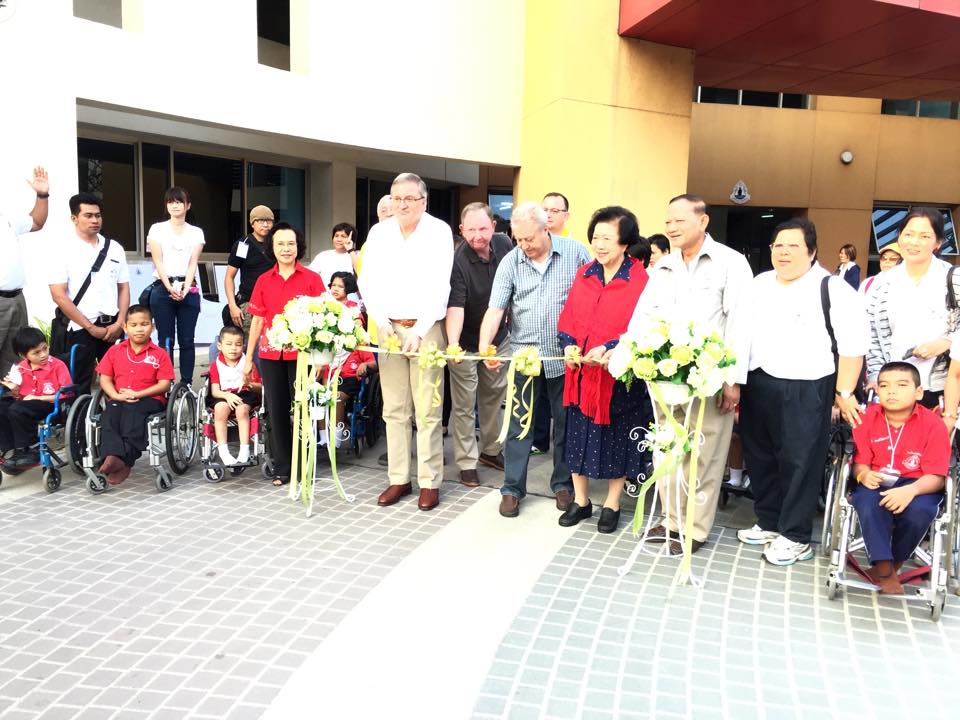 fwc1954's tweet image. #ConvoyForKids to #SafariWorld