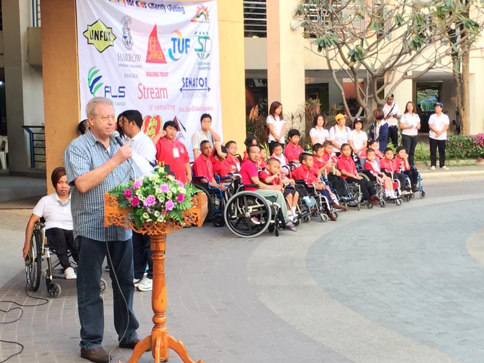 fwc1954's tweet image. #ConvoyForKids to #SafariWorld