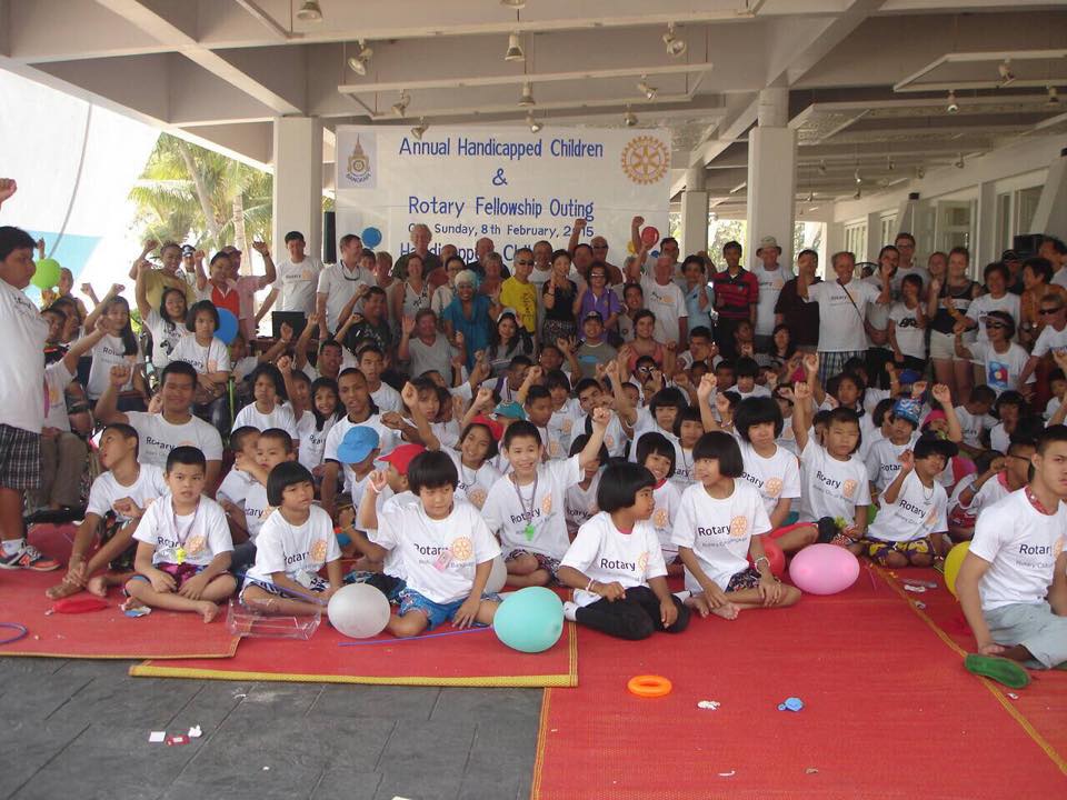 fwc1954's tweet image. #rotaryBangkapi @RotaryBangkapi พาเด็กๆไปทัศนศึกษา ณ #หาดชะอำ @TheRegentChaAmBeach #ChaAm