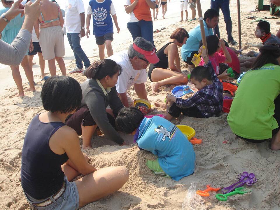 fwc1954's tweet image. #rotaryBangkapi @RotaryBangkapi พาเด็กๆไปทัศนศึกษา ณ #หาดชะอำ @TheRegentChaAmBeach #ChaAm