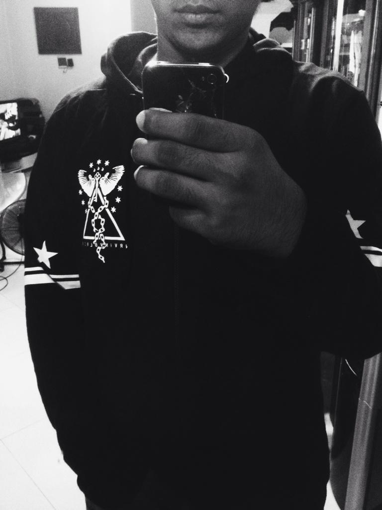 ✖️✖️ tweet media