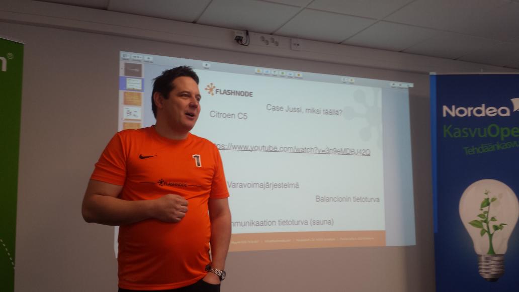 UljasUljas's tweet photo. . @kasvuopen #kasvupolku #KO2015 @Flashnode 'n Jussi Muurikainen kertoo vuoden #ko2014 #finalisti 'n kokemuksia http://t.co/ktbPMRfshy