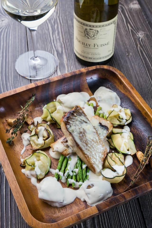 FishPointRest's tweet image. Сезонное предложение от ресторана Fish Point - Филе сига с соусом из лесных грибов и зелеными овощами!