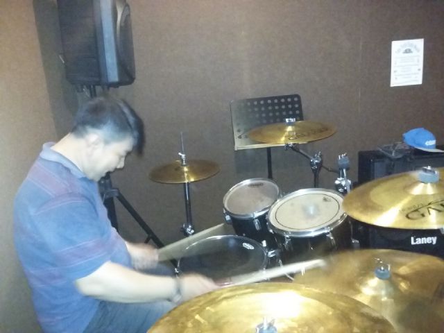 MFFitta's tweet photo. chEck nEw sTudio... http://t.co/UFCb3up7yQ