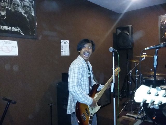 MFFitta's tweet photo. chEck nEw sTudio... http://t.co/UFCb3up7yQ