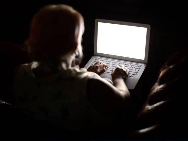 WomenBuzz's tweet image. Treat racial hatred trolls like sex offenders and hit them with '#internet #asbos'. @Independent