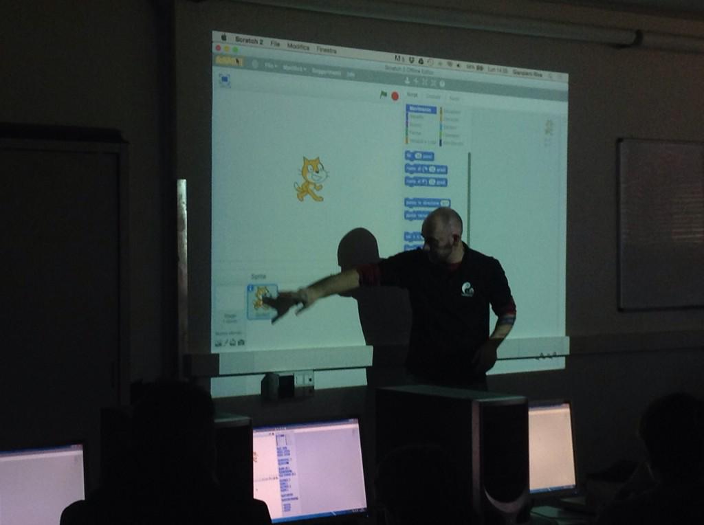 kikabrocato's tweet image. Spiegazione del software scratch #malignaniud #coderdojofvg #coderdojo @malignani