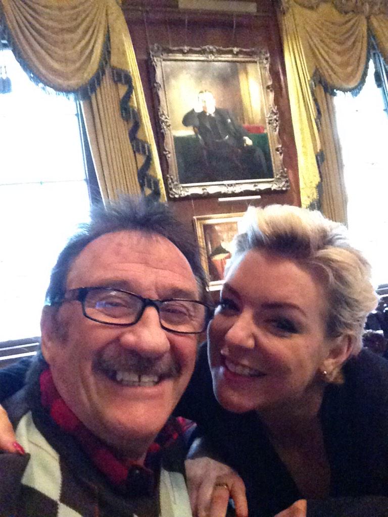 PaulChuckle2's tweet image. 