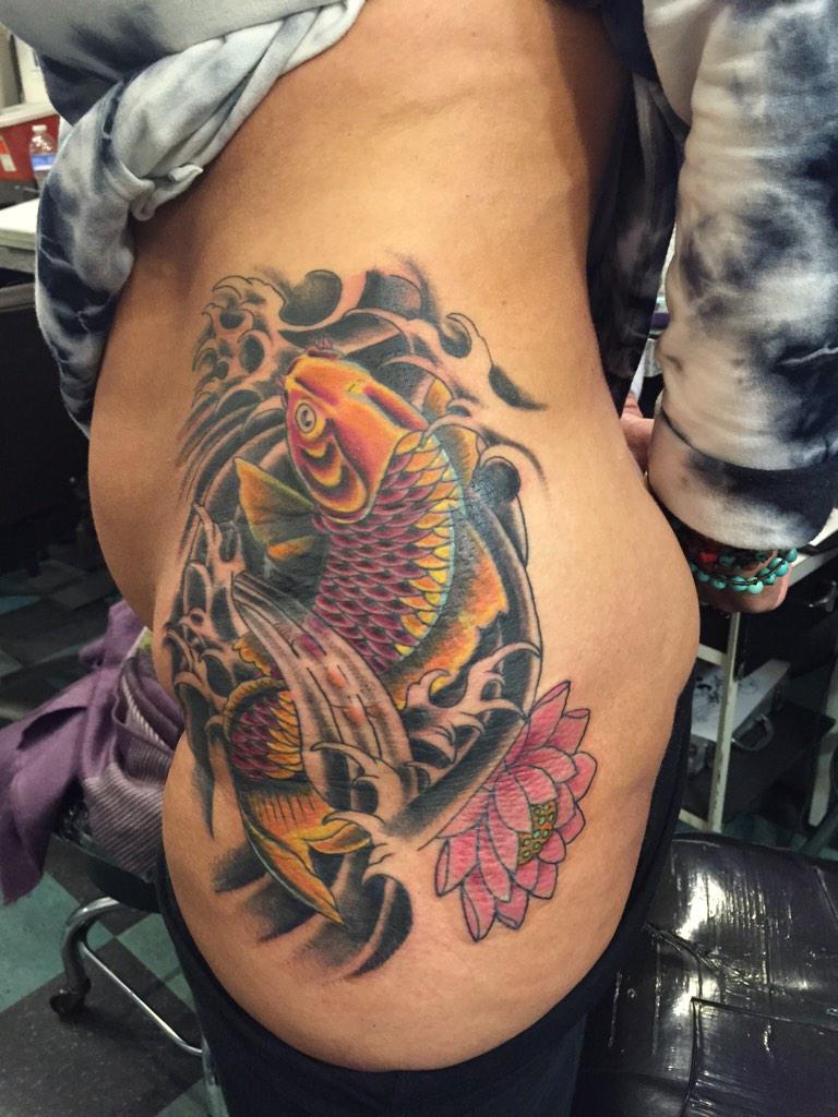 roccoftw22's tweet image. #koifishtattoo #lotustattoo #Japanesetattoos #hiptattoo #girlswithtattos #colorfultattoo