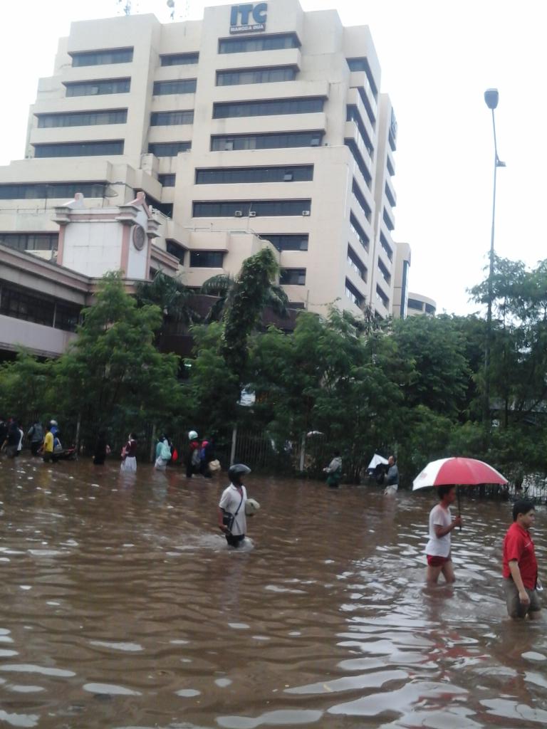 ITC Mangga Dua <a href="/TMCPoldaMetro/">TMC Polda Metro Jaya</a> <a href="/infojakarta/">@InfoJakarta</a>