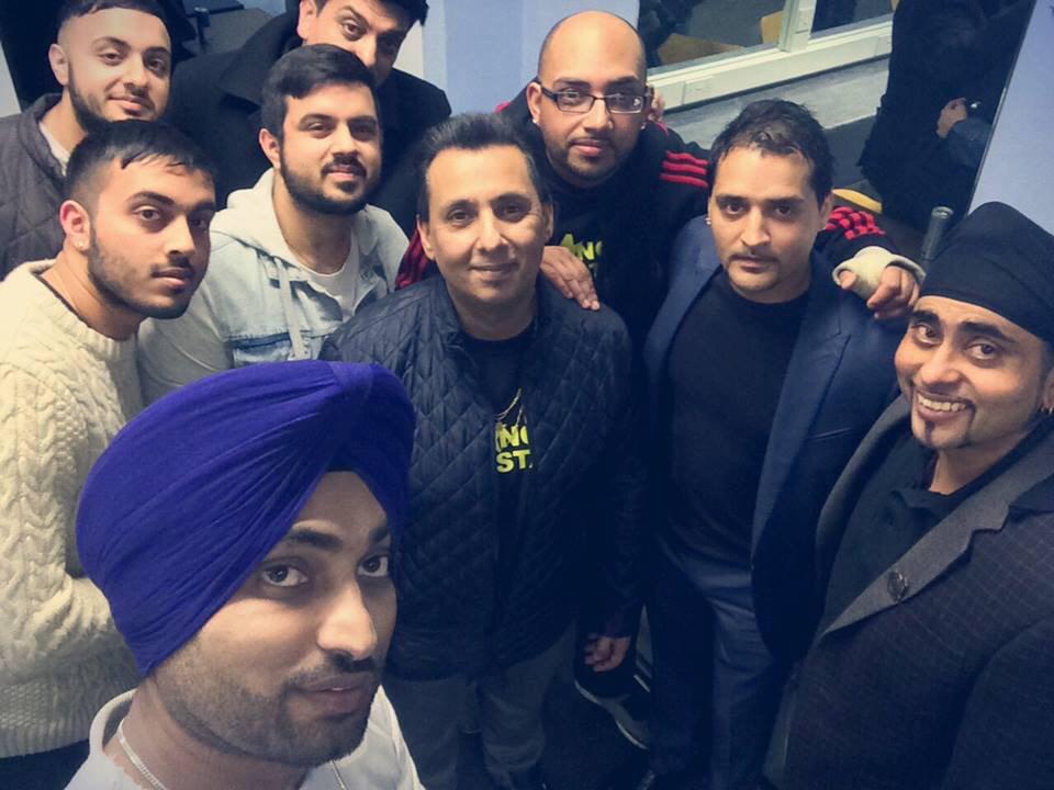 HVirk_DNA's tweet photo. @Saini_Surinder_ @1JayStatus @jaswindersoor @tubsy_dholki @007bindisagoo #DNA #SainiSurinder #JayStatus #AllStarts http://t.co/uLAENi8iiC