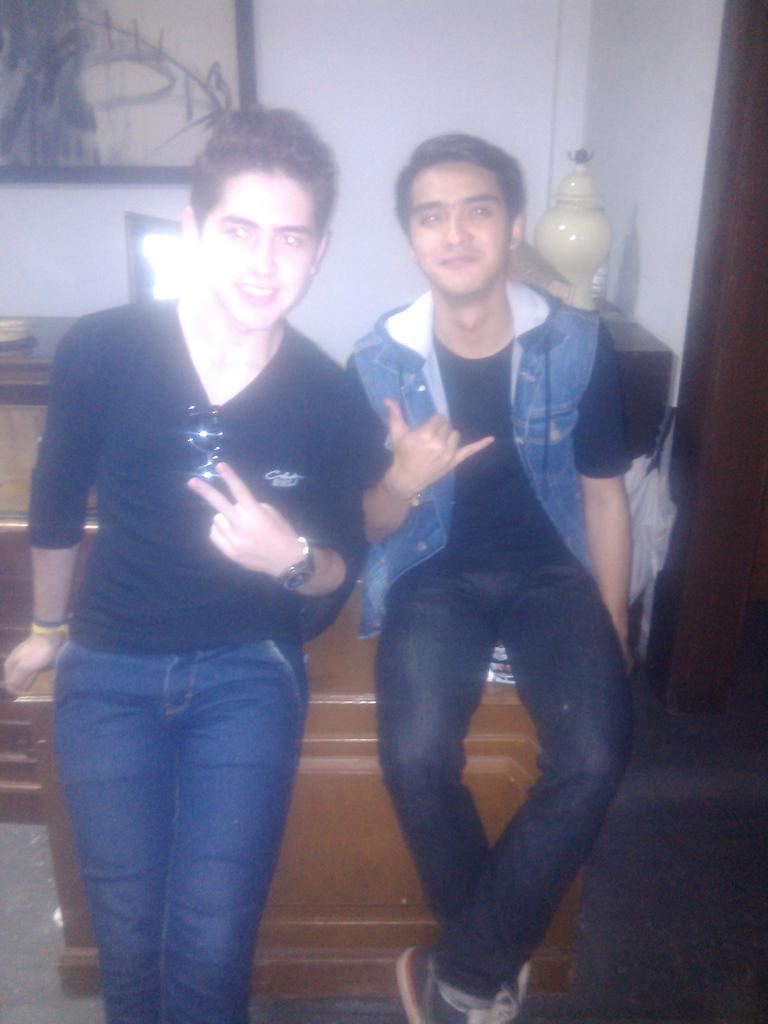 cemallistick's tweet photo. With Kiron http://t.co/MlFIQB8PpN
