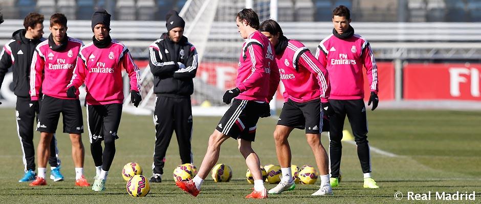 realmadriden's tweet photo. The La Liga leader will start preparing the clash against Deportivo this afternoon #RealMadridvsDepor #HalaMadrid http://t.co/WDKHaO3brK
