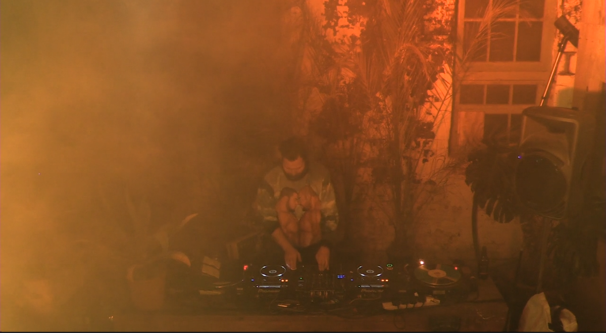 DJ City supplying the red hot selections at our <a href="/TOPNICE1/">TOP NICE</a> 003 takeover: boilerroom.tv/recording/dj-c…