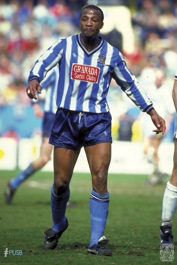 Happy 57th Birthday today to ex striker & FA Cup winner Cyrille Regis! (281 apps, 62 goals.1984-91) 