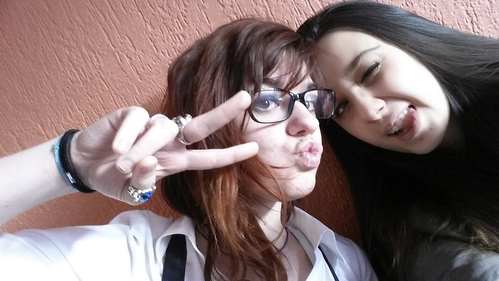 leireurt's tweet photo. La echare de menos.. IW  @notthatbou http://t.co/mB9zjiTOm4