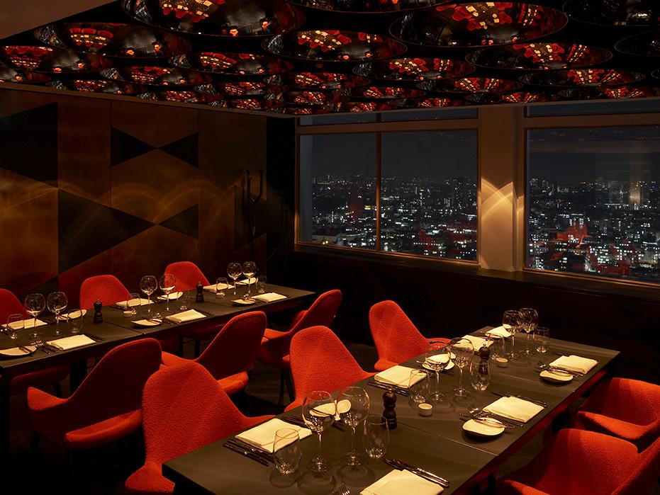 ParamountSoho's tweet image. FOR SALE, £400 ONO: Beautiful Eames Organic chairs from Red Room - email nadia@paramount.uk.net