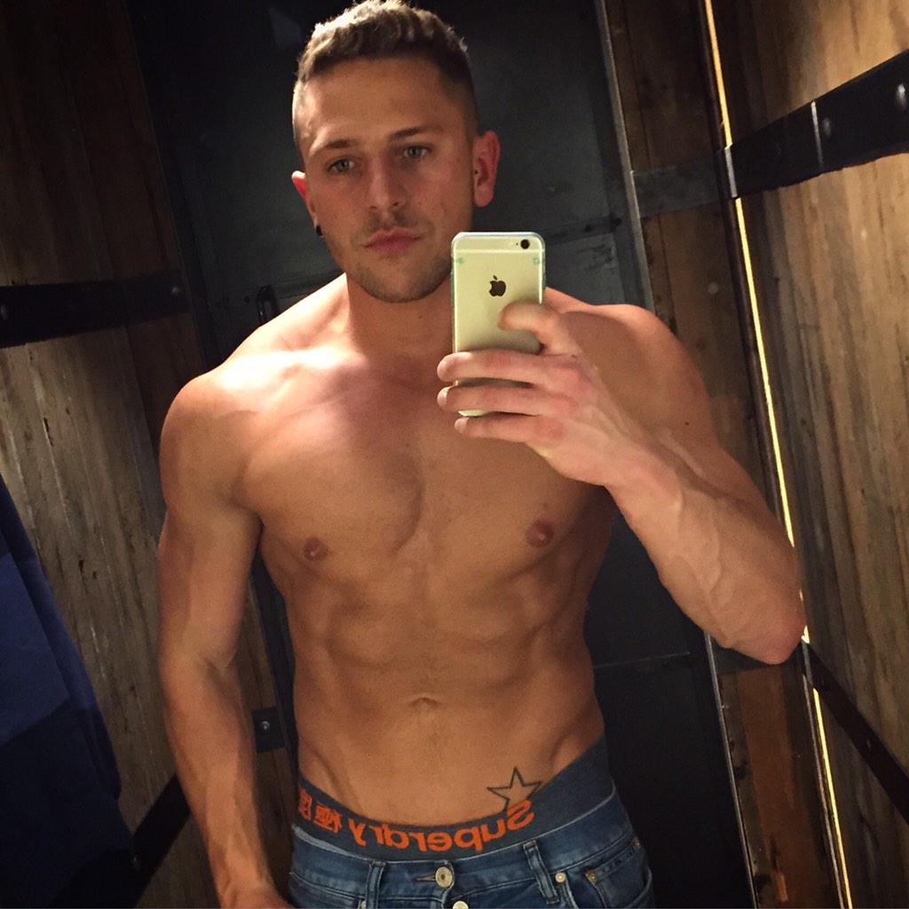 prebbs1's tweet photo. Little changing room selfie the other day http://t.co/3kappap43X