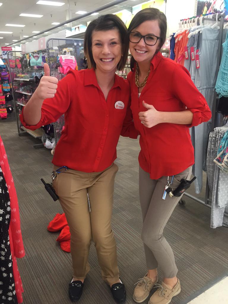 Teams that twin.. WIN! 👭 <a href="/Ryan_E_Hartman/">Ryan</a>