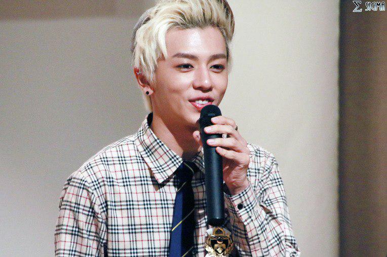 codebrazil's tweet image. 14.09.2014 › C:ODE - Myeongdong Fansign 

Cr. Sigma 

@AlphaBAT_HUN #Codebrazil #Ju #Alphabat