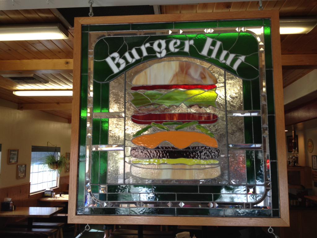 Cliff_Wagner's tweet photo. Stop - Burger time! http://t.co/XXJaaFkwHN