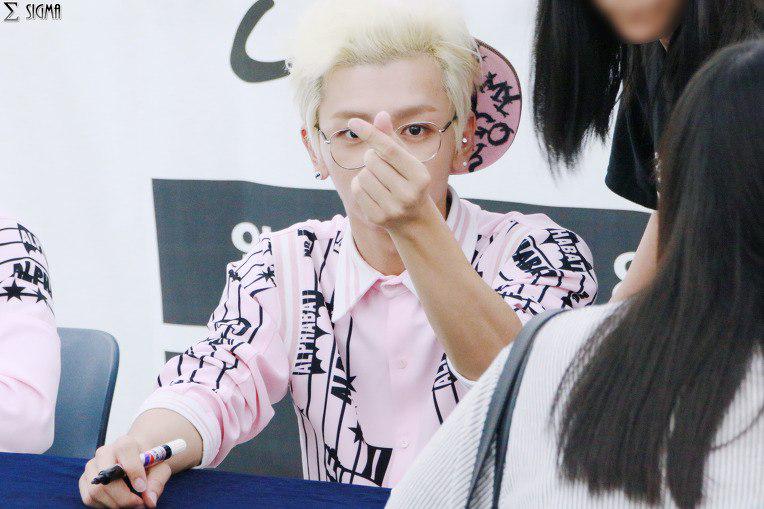 codebrazil's tweet image. 31.08.2014 › C:ODE - Jamsil Fansign

Cr. Sigma

@AlphaBAT_HUN #Codebrazil #Ju #Alphabat