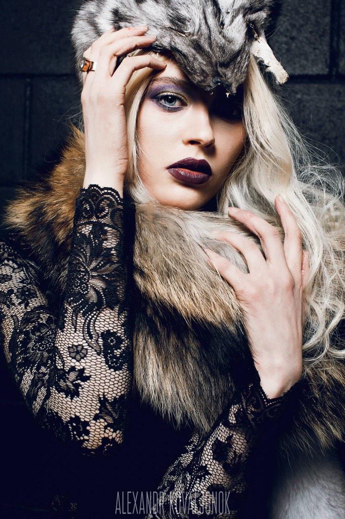 noliespro's tweet photo. PHOTODAY (Aleksandr Kovaljonok)
MAKE-UP: Lana Vallo Meigistuudio
HAIR: Emilia Adam
DRESS: Desire
MODEL: Victoria http://t.co/YUUfOxhLRI
