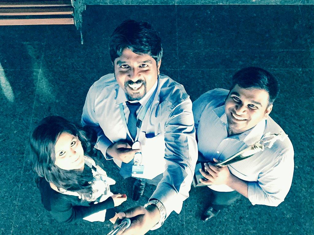 martinaravind's tweet photo. Office clicks 📲🎌 http://t.co/pwcJ5WaXnh