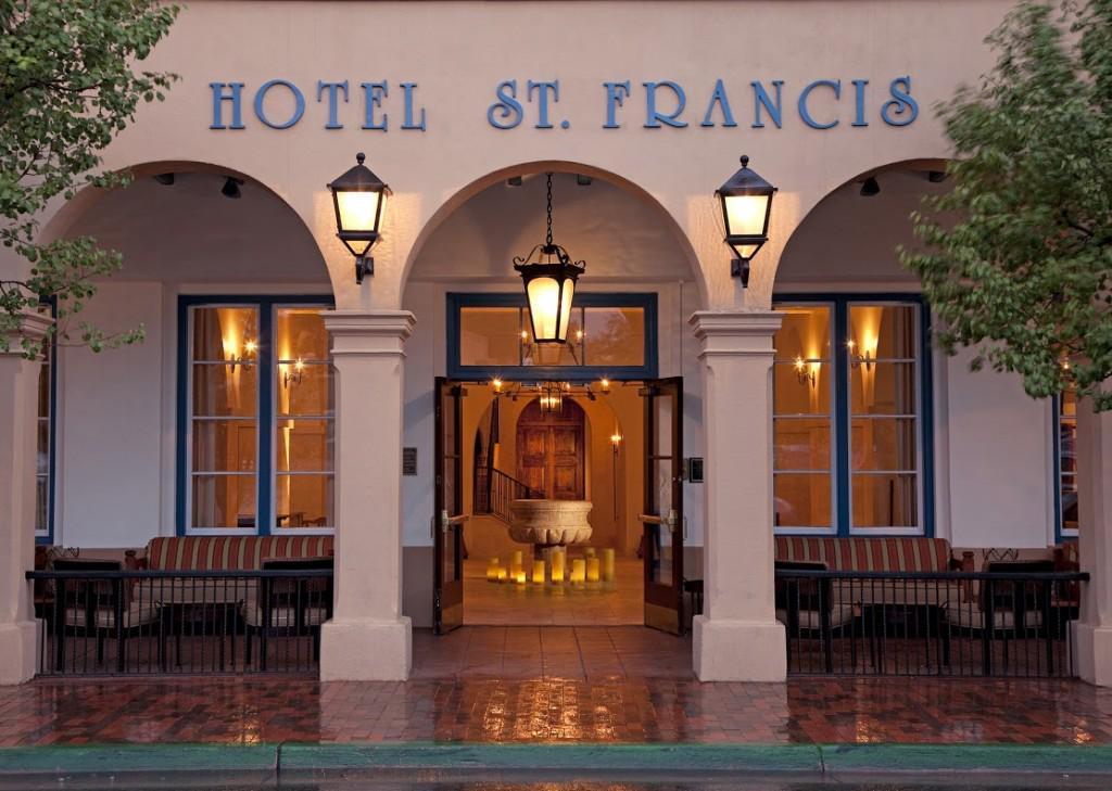 FlicksandFood's tweet photo. Love the #southwest #resortpackages. Fall in love again! #NewMexico http://t.co/qbdqqs9GBw http://t.co/iauEGJ87ZJ