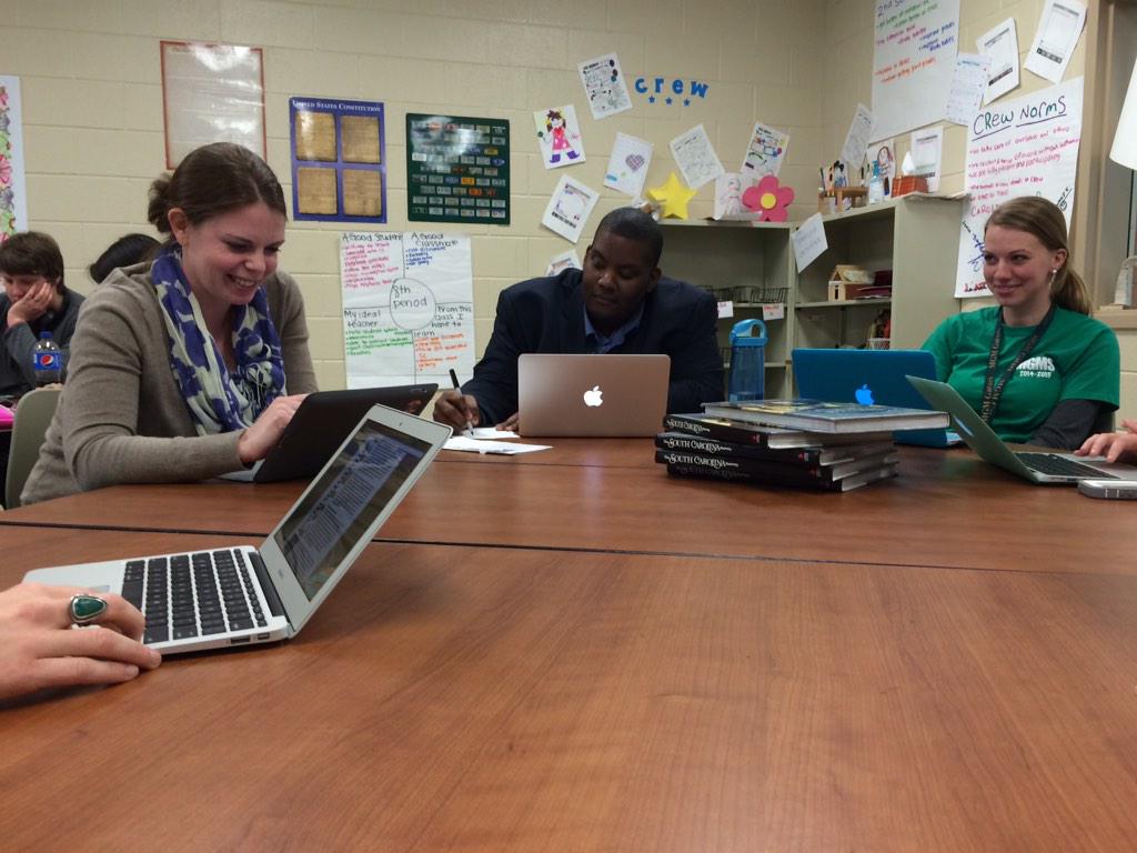 kefreeman2005's tweet photo. @LOWLT teachers on the cutting edge of language learning!! #learningasone http://t.co/2GXlzzGLuc